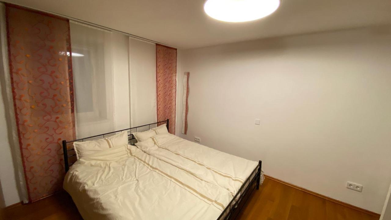 Luxus-Ferienhaus: Geräumige Wohnung mit Balkon und Garten nahe Regensburg Laaber Exterior photo