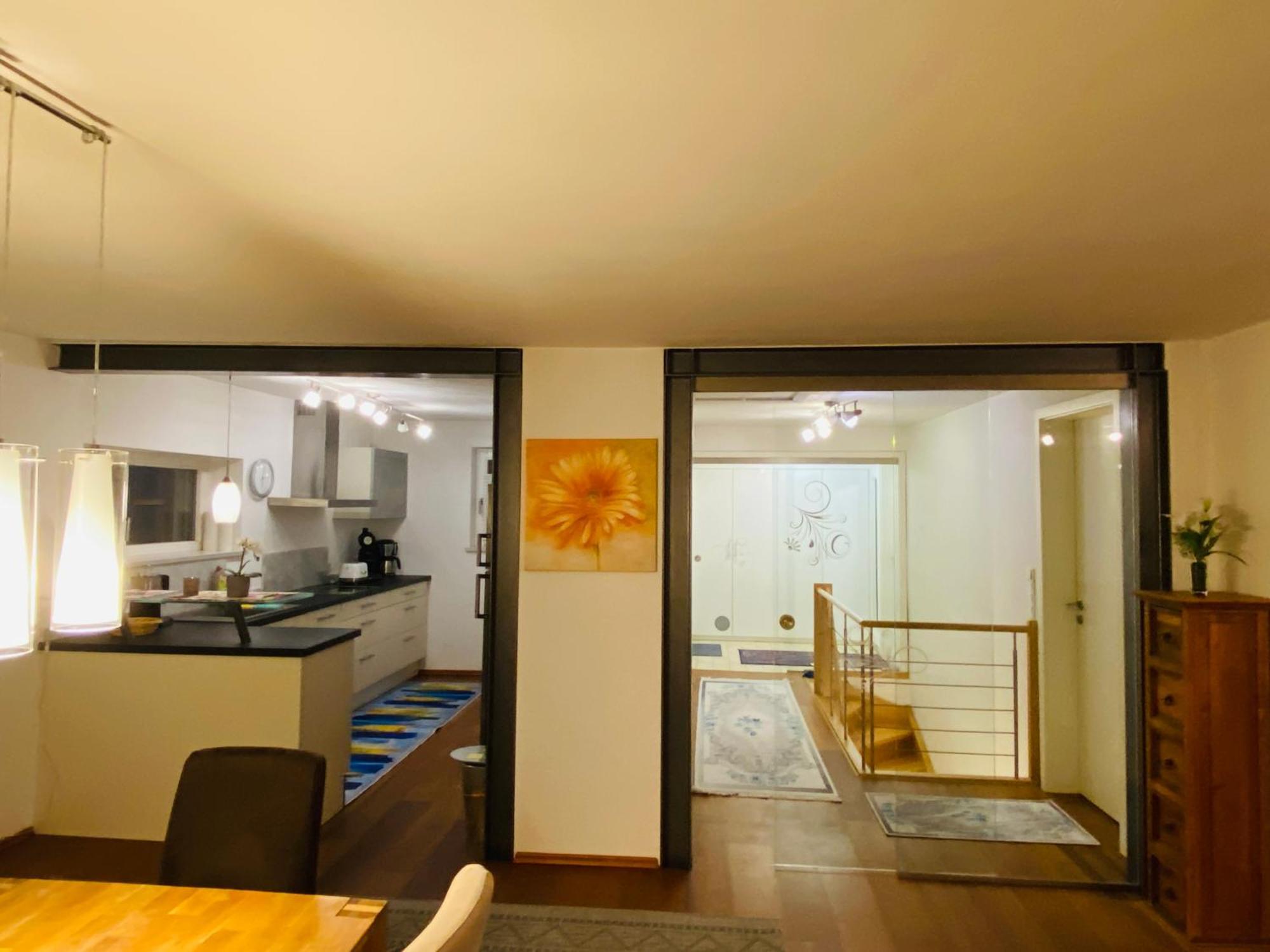 Luxus-Ferienhaus: Geräumige Wohnung mit Balkon und Garten nahe Regensburg Laaber Exterior photo